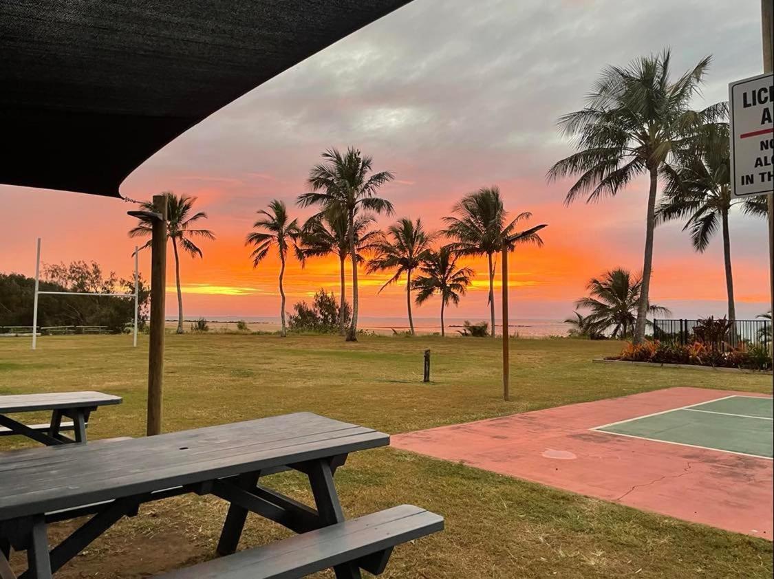 Grasstree Beach Sarina Beach Motel المظهر الخارجي الصورة