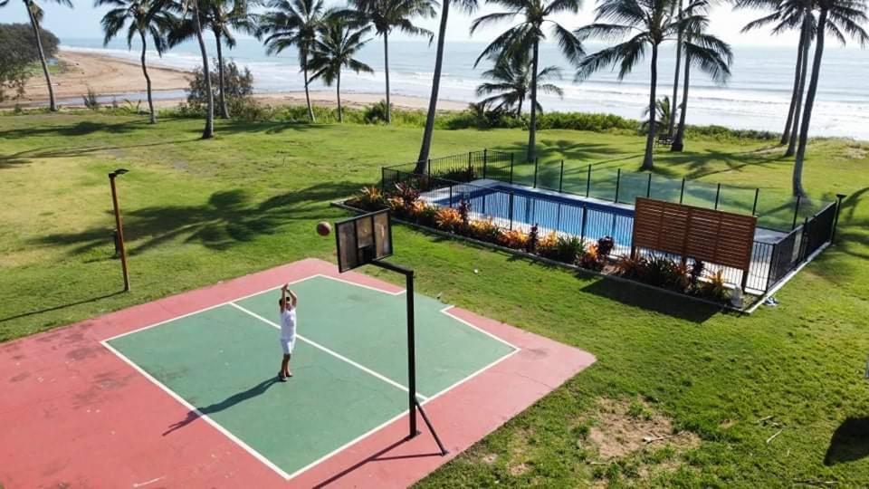 Grasstree Beach Sarina Beach Motel المظهر الخارجي الصورة
