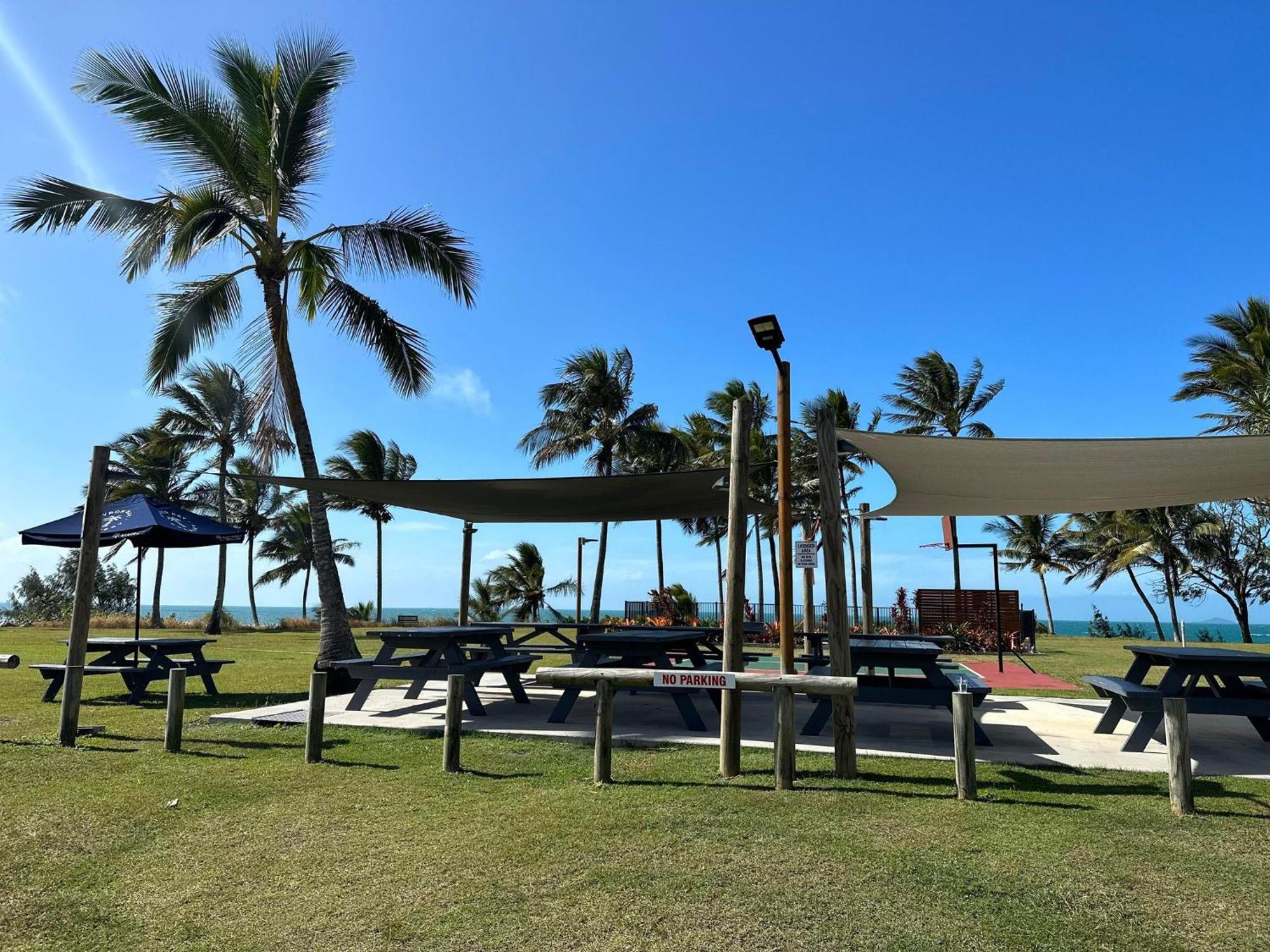 Grasstree Beach Sarina Beach Motel المظهر الخارجي الصورة