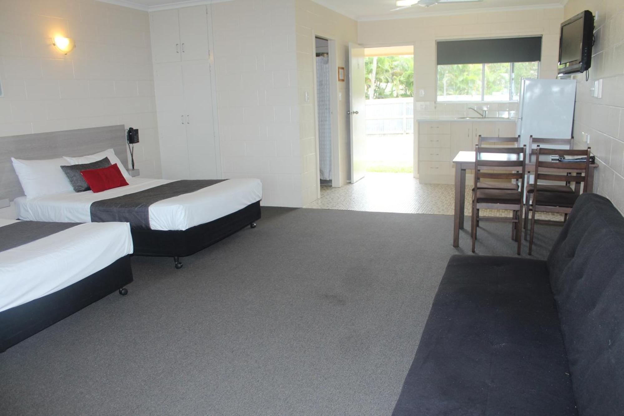 Grasstree Beach Sarina Beach Motel الغرفة الصورة